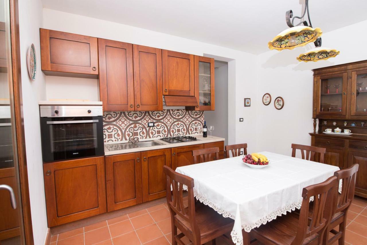 Casa Vacanza "La Piazzetta" Marzamemi Exterior foto